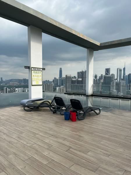 Kondominium untuk Disewa di The Haute Gurney - JJ Lim - Pool - PropertyGuru.com.my