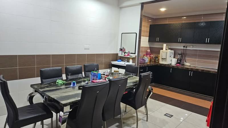 Rumah Berkembar untuk Dijual di Nibong Tebal (Penang) - Tan ANNIE - Dining Room - PropertyGuru.com.my