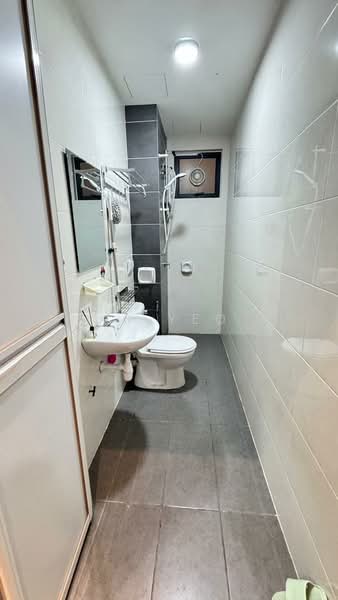Condominium for Sale at Maple Residence - KS Yeo - Bathroom - PropertyGuru.com.my