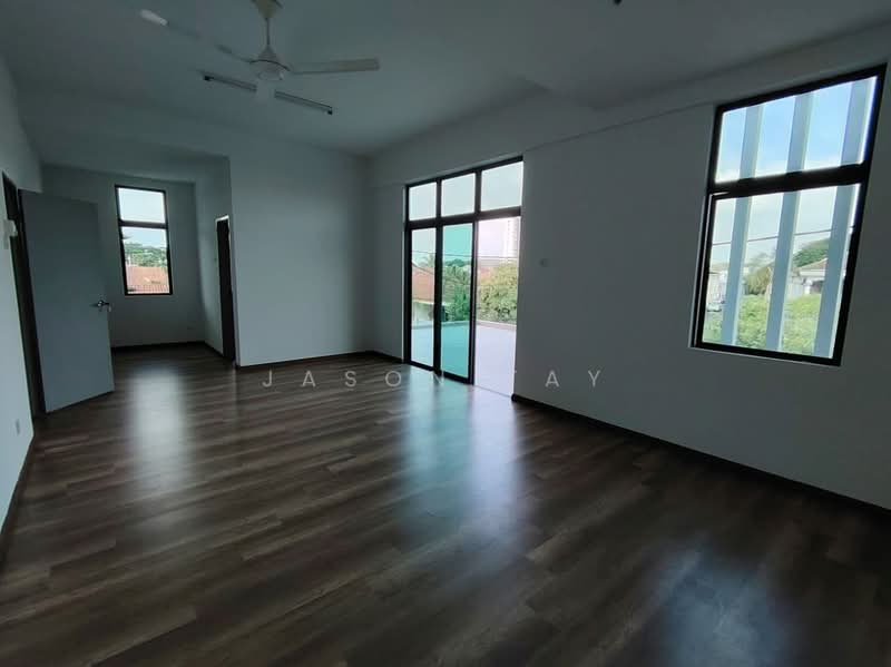 Semi-Detached House for Sale in Taman Merak (Bukit Baru) - Jason Tay - Master Bedroom - PropertyGuru.com.my