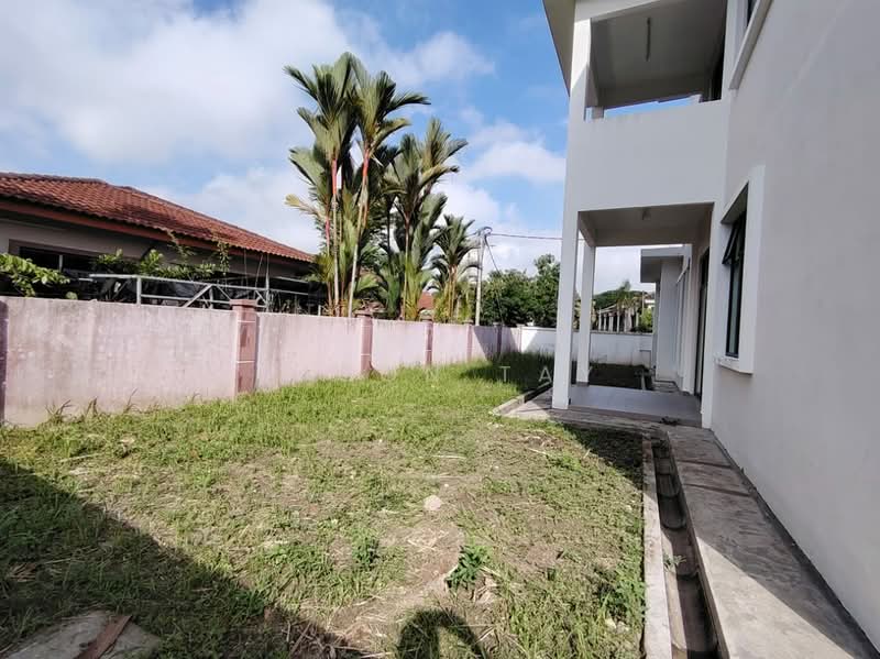 Semi-Detached House for Sale in Taman Merak (Bukit Baru) - Jason Tay - Exterior - PropertyGuru.com.my