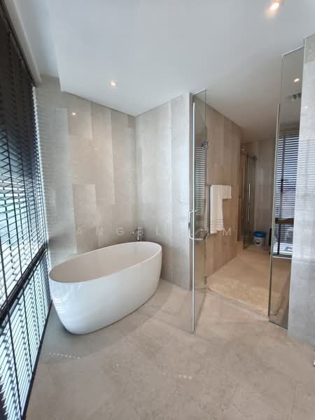 Service Residence for Rent at Southpoint Residences - Angel Lim - Bathroom - PropertyGuru.com.my