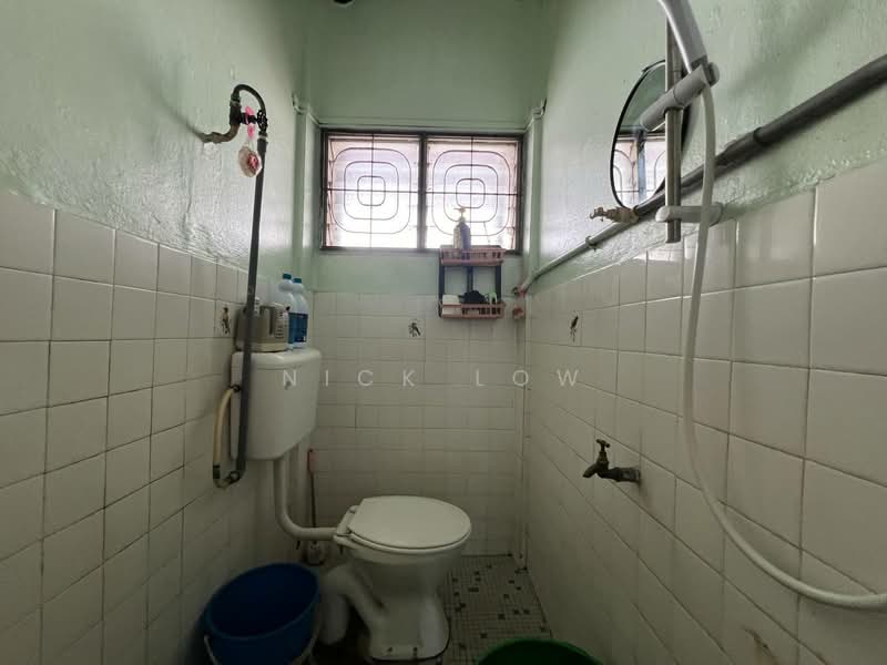 2-storey Terraced House for Rent in Skudai (Johor) - Nick Low - Bathroom - PropertyGuru.com.my