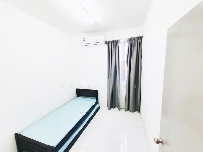Kondominium untuk Disewa di Jay Series (Greenlane Heights Block J) - Jerry Tan - Bedroom - PropertyGuru.com.my