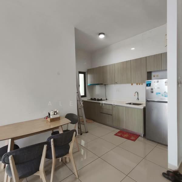 Kondominium untuk Disewa di The Raffles Suites - Alex How - Kitchen - PropertyGuru.com.my