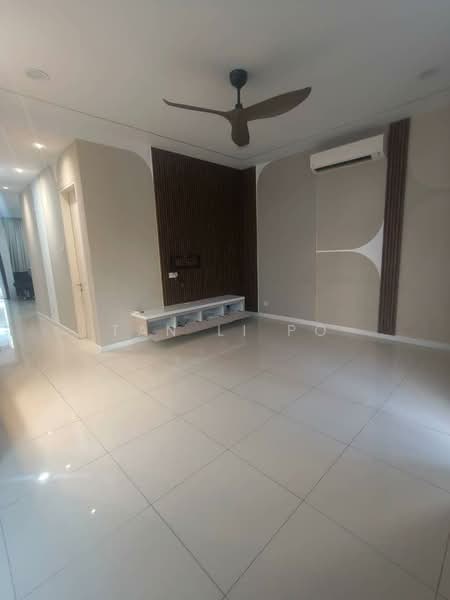Rumah Teres 3 Tingkat untuk Disewa di Taman Tasik Damai (Sungai Besi) - Tan Li Po - Living Room - PropertyGuru.com.my