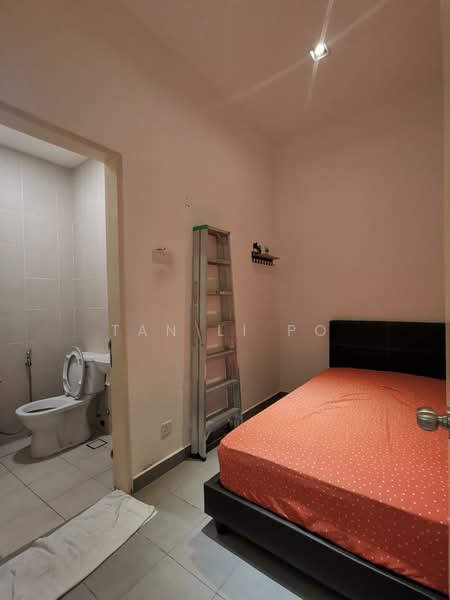 Rumah Teres 3 Tingkat untuk Disewa di Taman Tasik Damai (Sungai Besi) - Tan Li Po - Bedroom - PropertyGuru.com.my