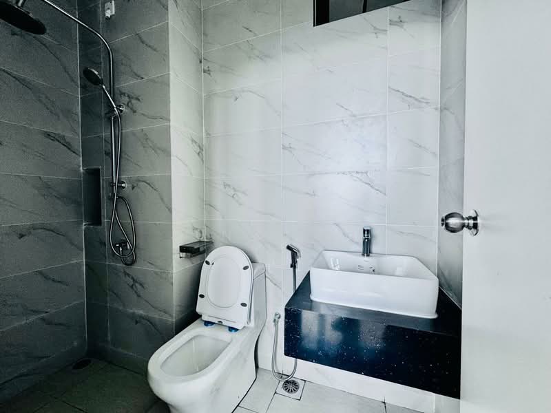 Servis Apartment untuk Dijual di Space Residency - Jun Wang - Bathroom - PropertyGuru.com.my