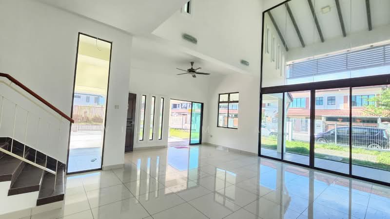 Rumah Teres 2 Tingkat untuk Dijual di Taman Laguna (Johor Bahru) - William Tay - Living Room - PropertyGuru.com.my