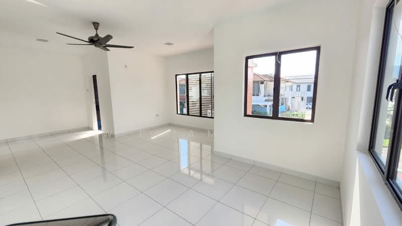 Rumah Teres 2 Tingkat untuk Dijual di Taman Laguna (Johor Bahru) - William Tay - Living Room - PropertyGuru.com.my