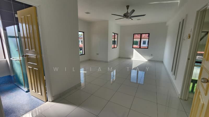 Rumah Teres 2 Tingkat untuk Dijual di Taman Laguna (Johor Bahru) - William Tay - Living Room - PropertyGuru.com.my