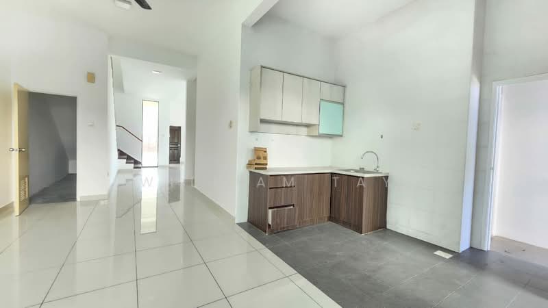 Rumah Teres 2 Tingkat untuk Dijual di Taman Laguna (Johor Bahru) - William Tay - Kitchen - PropertyGuru.com.my