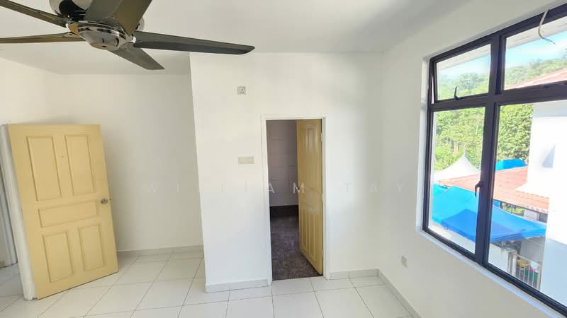 Rumah Teres 2 Tingkat untuk Dijual di Taman Laguna (Johor Bahru) - William Tay - Bedroom - PropertyGuru.com.my