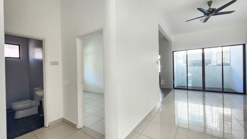 Rumah Teres 2 Tingkat untuk Dijual di Taman Laguna (Johor Bahru) - William Tay - Bathroom - PropertyGuru.com.my