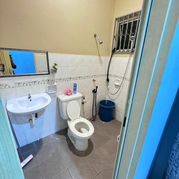 1-storey Terraced House for Rent in Ulu Tiram (Johor) - Vison Foo - Bathroom - PropertyGuru.com.my