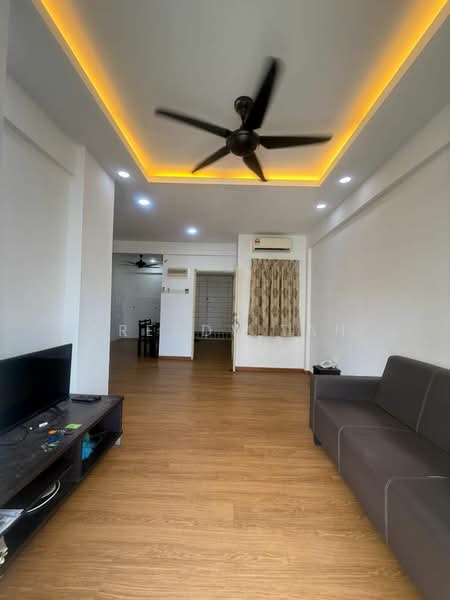 Kondominium untuk Dijual di Putra Place Condominium - Freddy Tan - PropertyGuru.com.my
