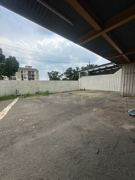 Detached Factory for Rent in Balakong (Selangor) - Kah Hee Chong - Exterior - PropertyGuru.com.my