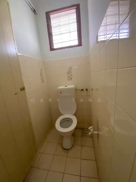 1-storey Terraced House for Sale in Taman Hillview (Ipoh) - Gary Tang - Bathroom - PropertyGuru.com.my