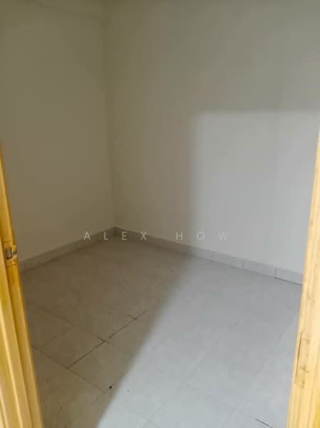 Apartment for Rent at Bayu Puteri 2 - Alex How - Interior - PropertyGuru.com.my