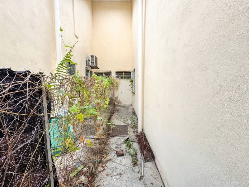 1-storey Terraced House for Sale in Alam Perdana (Puncak Alam) - Izzat Zamros - Exterior - PropertyGuru.com.my