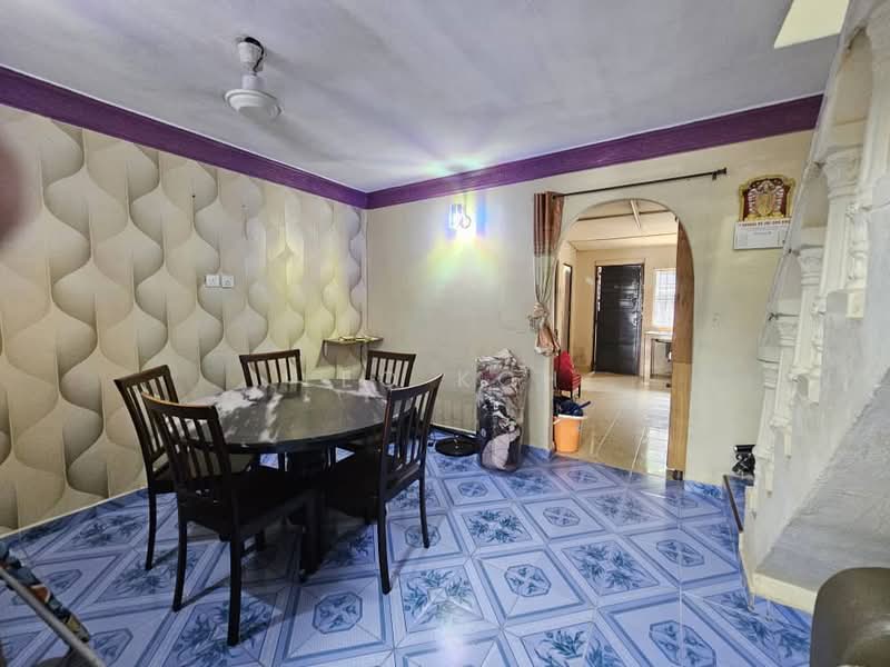 Rumah Teres 2 Tingkat untuk Dijual di Taman Serdang Jaya (Seri Kembangan) - Leo Koh - Dining Room - PropertyGuru.com.my