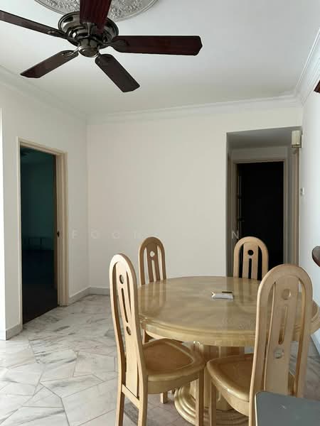 Pangsapuri untuk Dijual di Sri Intan 2 - Foong Yun - Dining Room - PropertyGuru.com.my