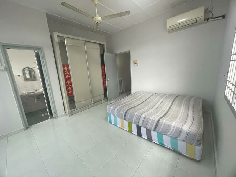 2-storey Terraced House for Sale in Bukit Indah (Iskandar Puteri (Nusajaya)) - William Tay - Bedroom - PropertyGuru.com.my
