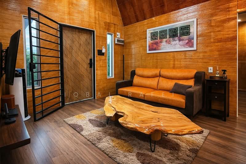 Bungalow for Sale in Bandar Tasik Senangin (Lenggeng) - Iqbal Rafei - Living Room - PropertyGuru.com.my