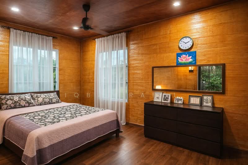 Bungalow for Sale in Bandar Tasik Senangin (Lenggeng) - Iqbal Rafei - Bedroom - PropertyGuru.com.my