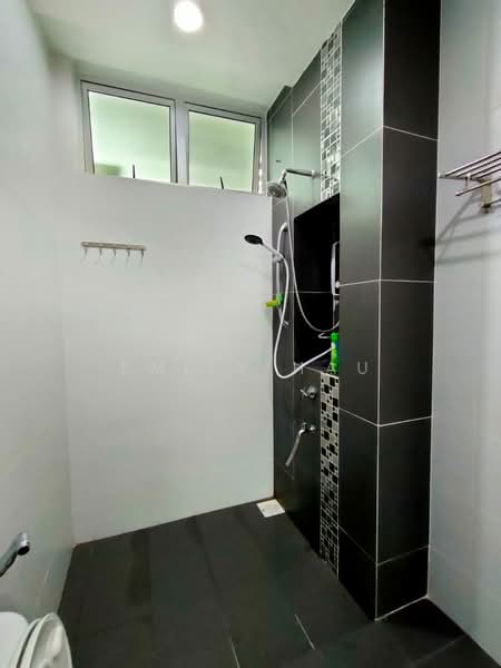 Kondominium untuk Dijual di The Seed Taman Sutera Utama - Emily Hau - Bathroom - PropertyGuru.com.my