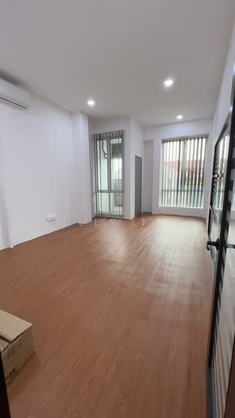 Pejabat untuk Disewa di Bandar Puteri Puchong (Puchong) - Kelly Teo - Interior - PropertyGuru.com.my