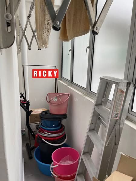 Kondominium untuk Dijual di The Golden Triangle Condominium - Ricky Wong - Balcony - PropertyGuru.com.my