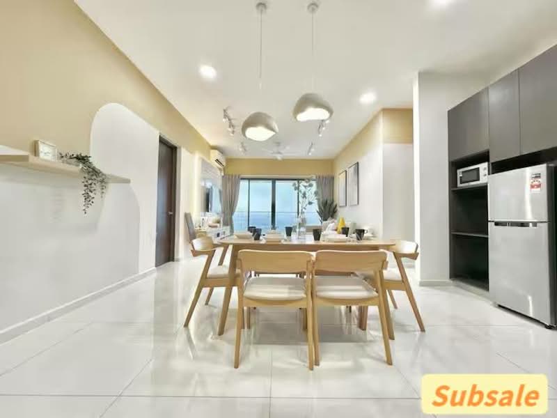 Condominium for Sale at Royal Strand @ Country Garden Danga Bay - Vicky Wong - Dining Room - PropertyGuru.com.my