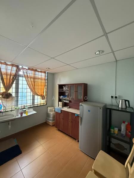 Kedai untuk Dijual di Plaza Pandan Malim (Balai Panjang) - Macy G - Kitchen - PropertyGuru.com.my