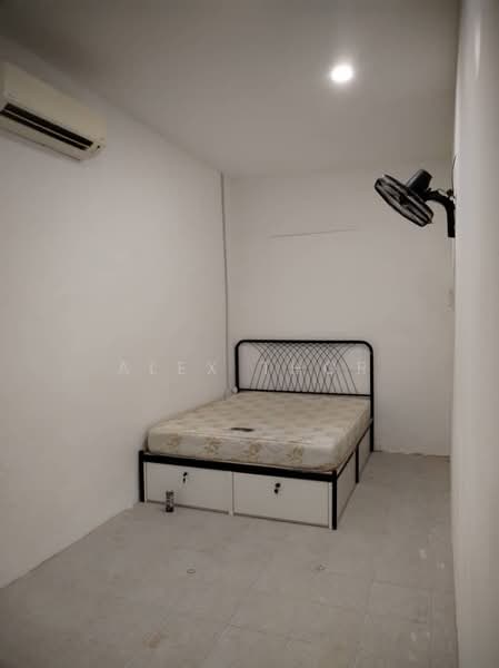Shop for Rent in George Town (Penang) - Alex Thor - Bedroom - PropertyGuru.com.my