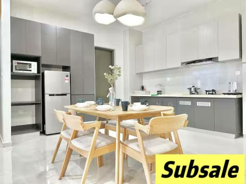 Kondominium untuk Dijual di Kings Bay @ Country Garden Danga Bay - Vicky Wong - Kitchen - PropertyGuru.com.my