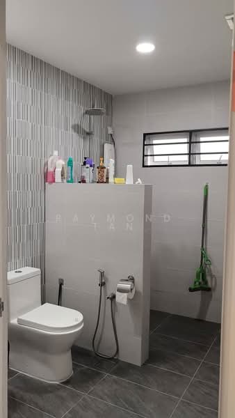 Rumah Teres 2 Tingkat untuk Dijual di Kota Damansara (Selangor) - Raymond Tan - Bathroom - PropertyGuru.com.my