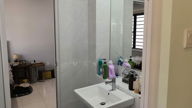 Rumah Teres 2 Tingkat untuk Dijual di Kota Damansara (Selangor) - Raymond Tan - Bathroom - PropertyGuru.com.my