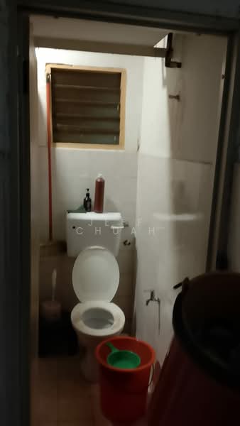 Flat for Sale at Gugusan Dedap - Jeff Chuah - Bathroom - PropertyGuru.com.my