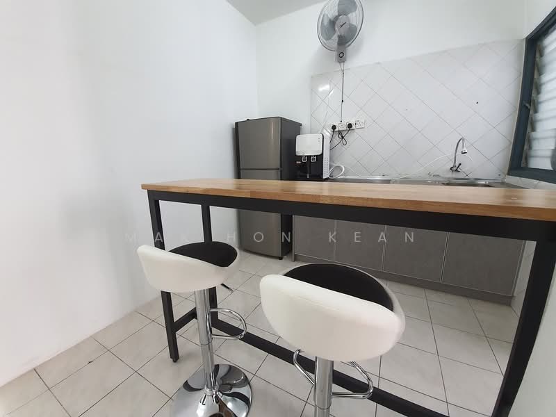 Apartment for Rent at Pangsapuri Indahria - Mak Hon Kean - Kitchen - PropertyGuru.com.my