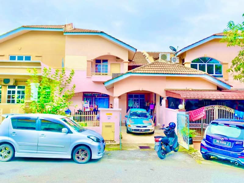 Rumah Teres 2 Tingkat untuk Dijual di Desa Kolej (Nilai) - Sabirin Ahmad - Exterior - PropertyGuru.com.my