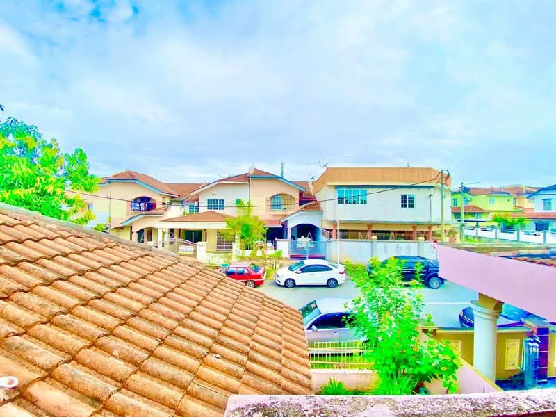 Rumah Teres 2 Tingkat untuk Dijual di Desa Kolej (Nilai) - Sabirin Ahmad - Exterior - PropertyGuru.com.my