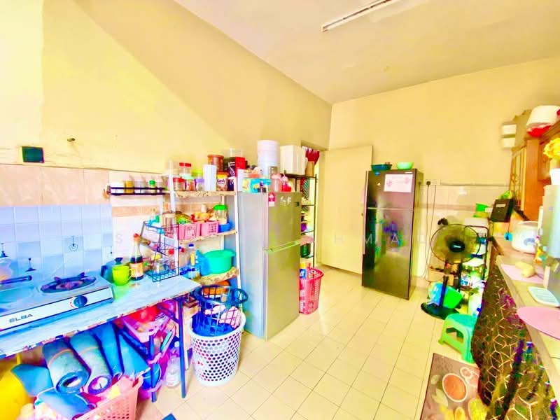 Rumah Teres 2 Tingkat untuk Dijual di Desa Kolej (Nilai) - Sabirin Ahmad - Kitchen - PropertyGuru.com.my