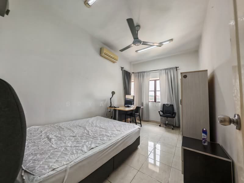 Kondominium untuk Disewa di Pelangi Utama - Bryan Peng - Bedroom - PropertyGuru.com.my
