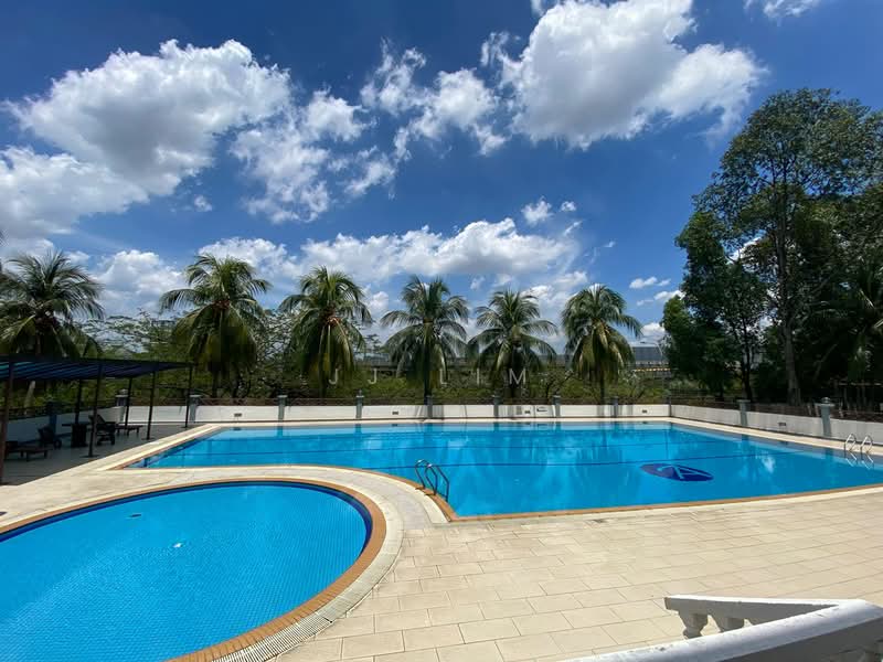 Kondominium untuk Disewa di Vista Komanwel A - JJ Lim - Pool - PropertyGuru.com.my