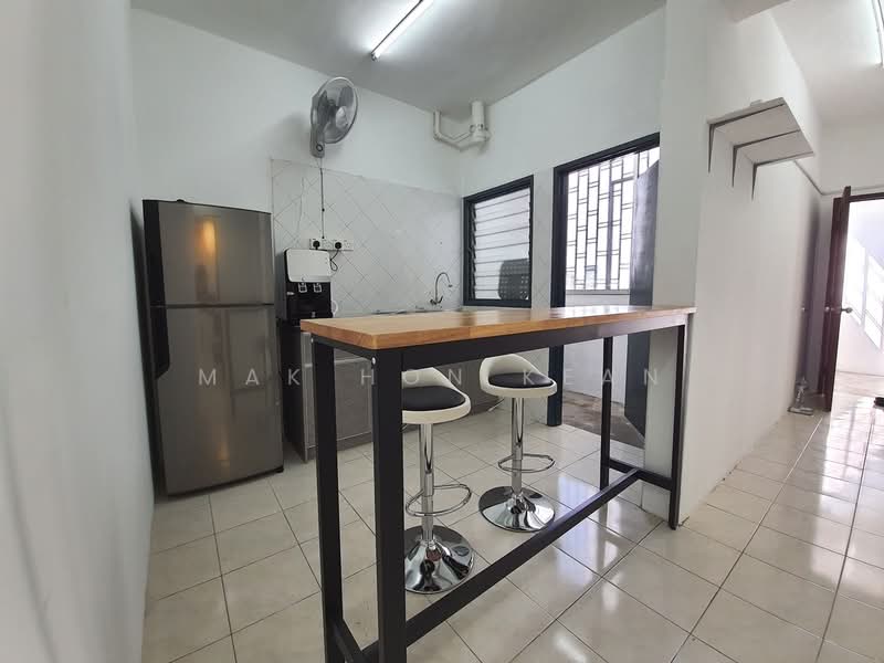 Apartment for Rent at Pangsapuri Indahria - Mak Hon Kean - PropertyGuru.com.my