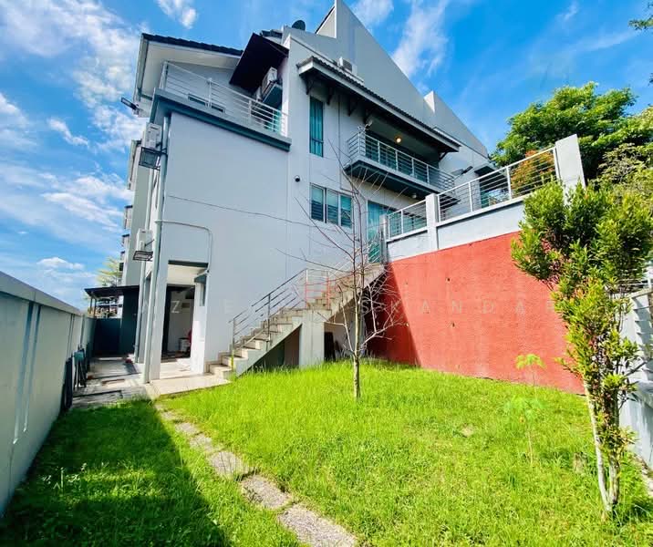 2.5-storey Terraced House for Sale in Sering Ukay (Ampang) - Shaziery Iskandar - Exterior - PropertyGuru.com.my