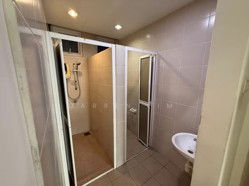 Condominium for Rent at Mutiara Ville - Darren Lim - Bathroom - PropertyGuru.com.my