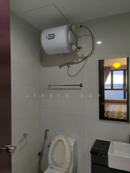 Condominium for Rent at Kings Bay @ Country Garden Danga Bay - Jensen Goh - Bathroom - PropertyGuru.com.my