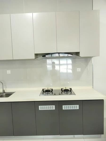 Condominium for Rent at Kings Bay @ Country Garden Danga Bay - Jensen Goh - Kitchen - PropertyGuru.com.my